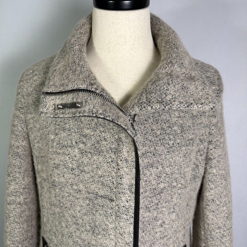 Calvin Klein Women's Wool Blend Long Boucle Coat Sz XL, Tan/Brown, Zips, Pockets - Picture 4 of 16